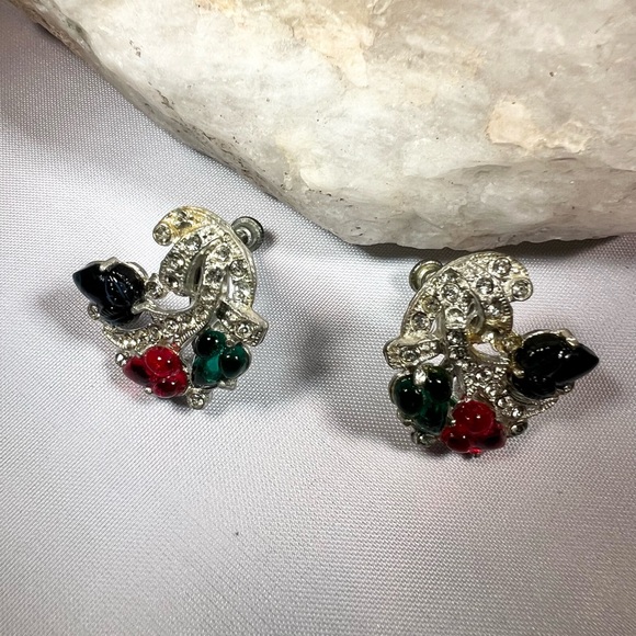 Vintage Unsigned Trifari Art Deco Fruit Salad Tutti Frutti Poured Glass Earrings - Picture 4 of 7